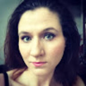 Meet your Posher, Claire